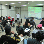 Adolescentes da AMAS conhecem a Câmara Municipal de BH